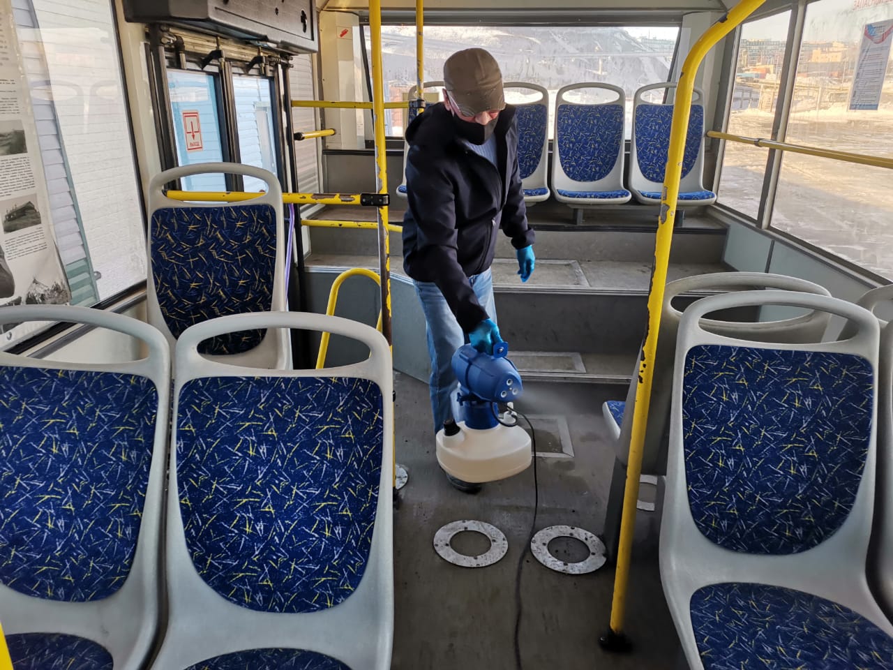 Санитарная обработка общественного транспорта в целях профилактики COVID-19